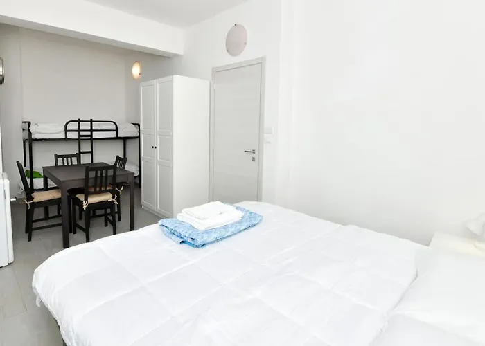 بيت ضيافة A San Lazzaro سان لاتْسارو دي سافين