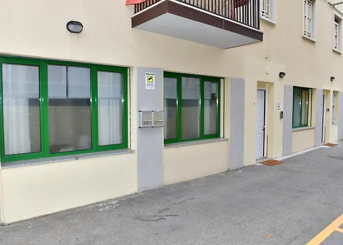 A San Lazzaro 4* سان لاتْسارو دي سافين